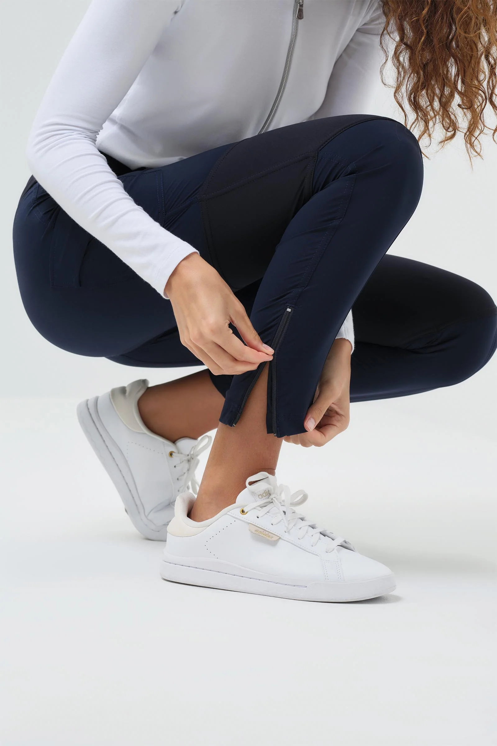 The Andrea Contrast-Panel Legging - Image 10