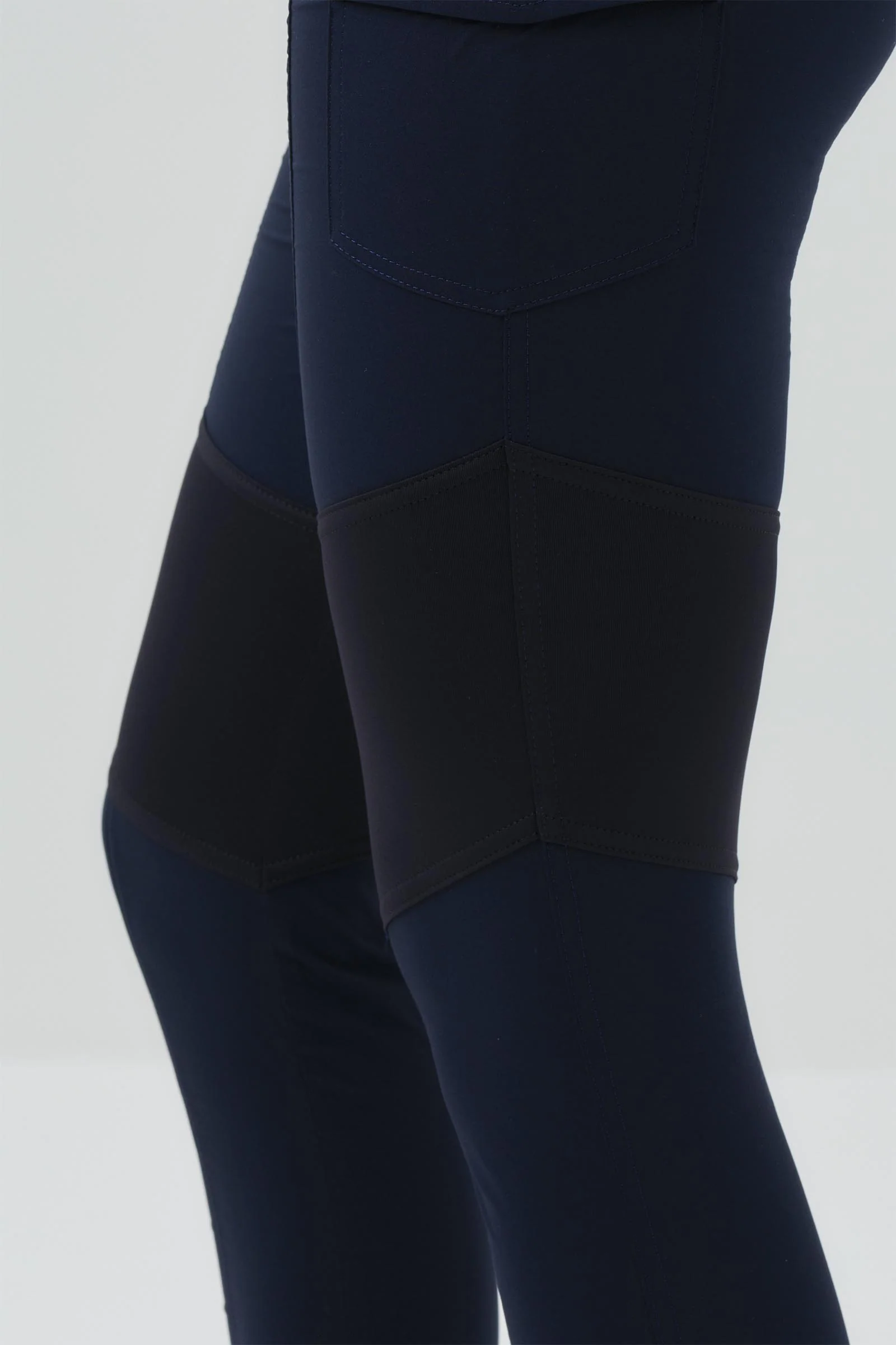 The Andrea Contrast-Panel Legging - Image 9