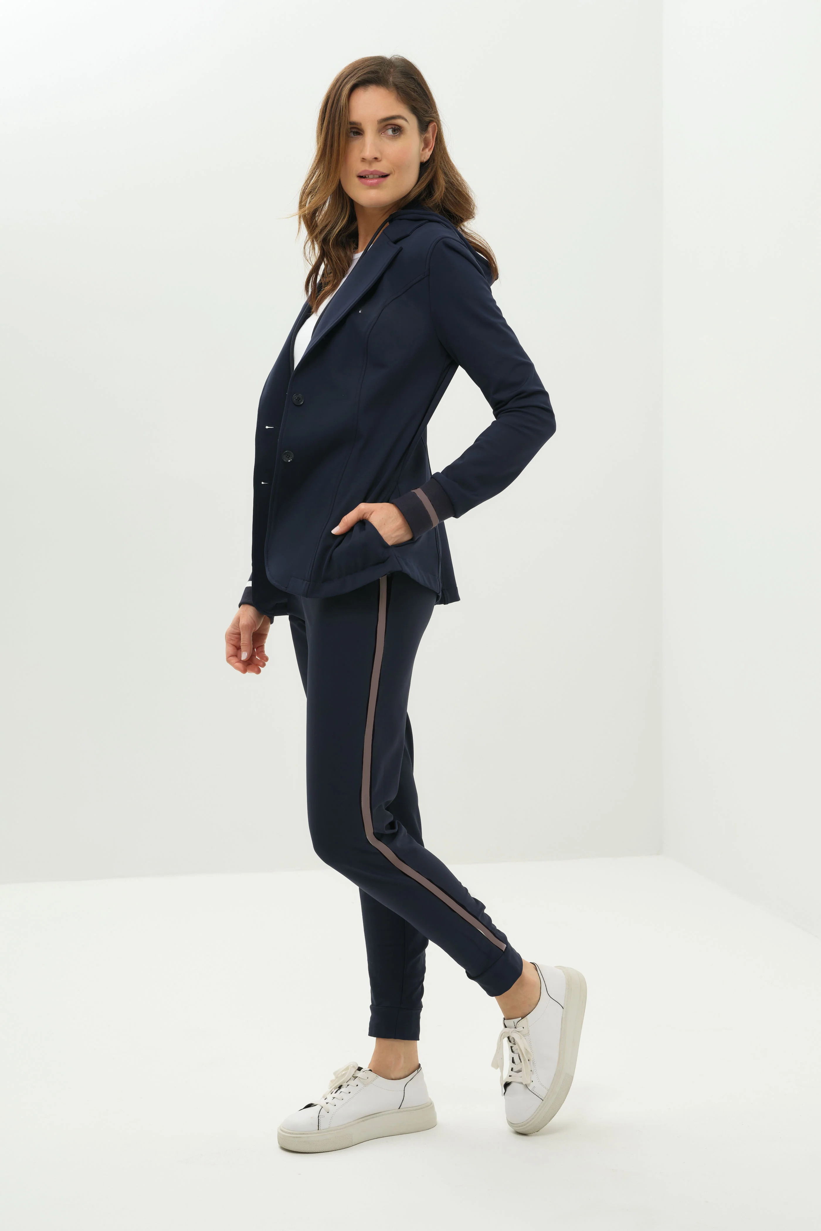 Cozy Juniper Fleece Lined Jogger Pant - Image 4