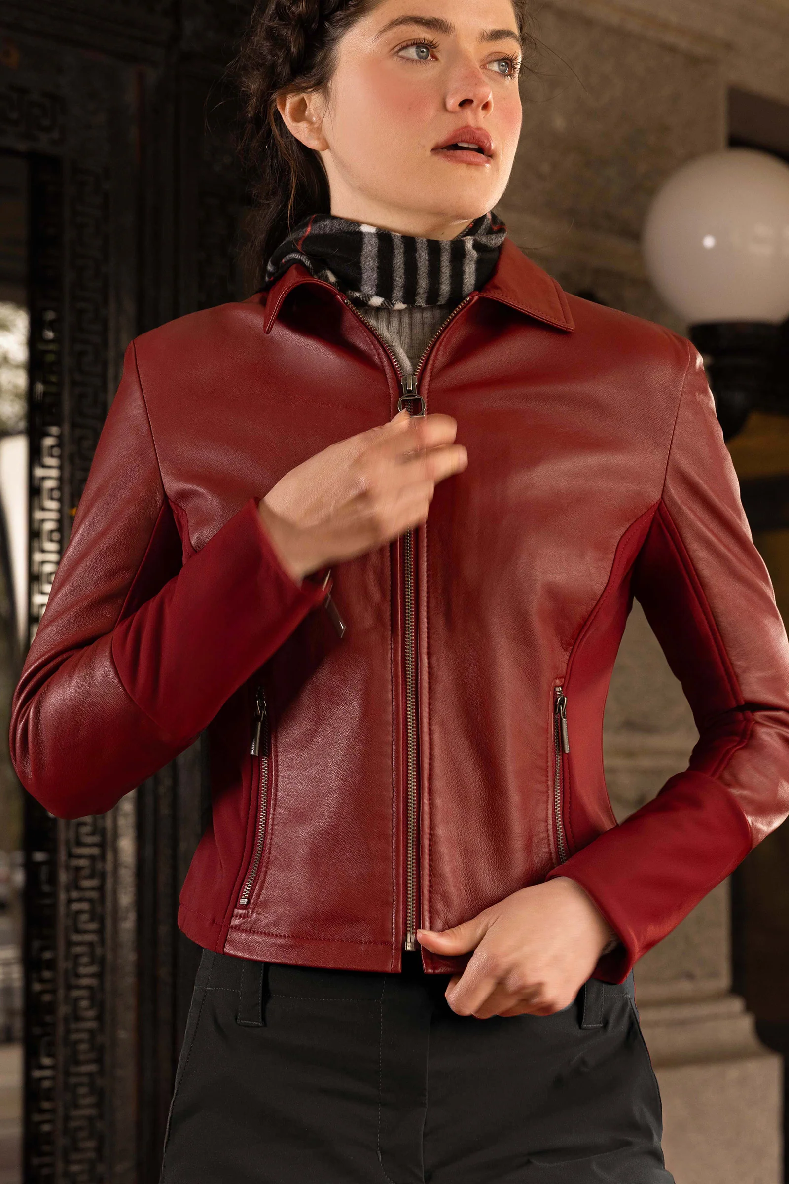 Dill Leather Jacket With Fleece Lined Panels - Image 11