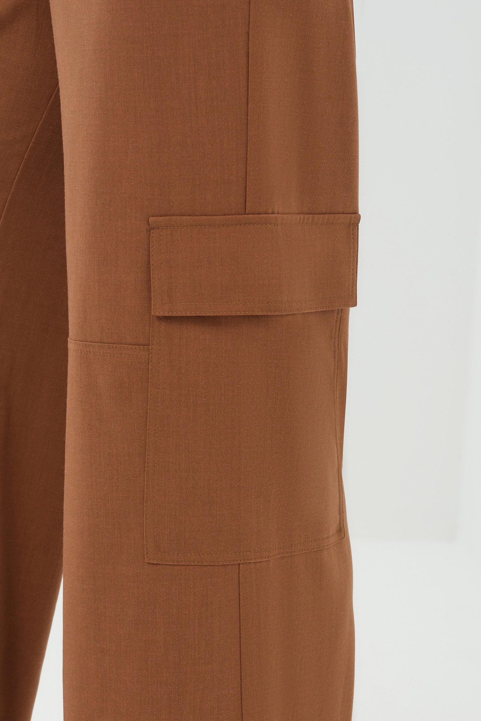 Herron Woven Cargo Wide Leg Pull-On Pant - Image 4