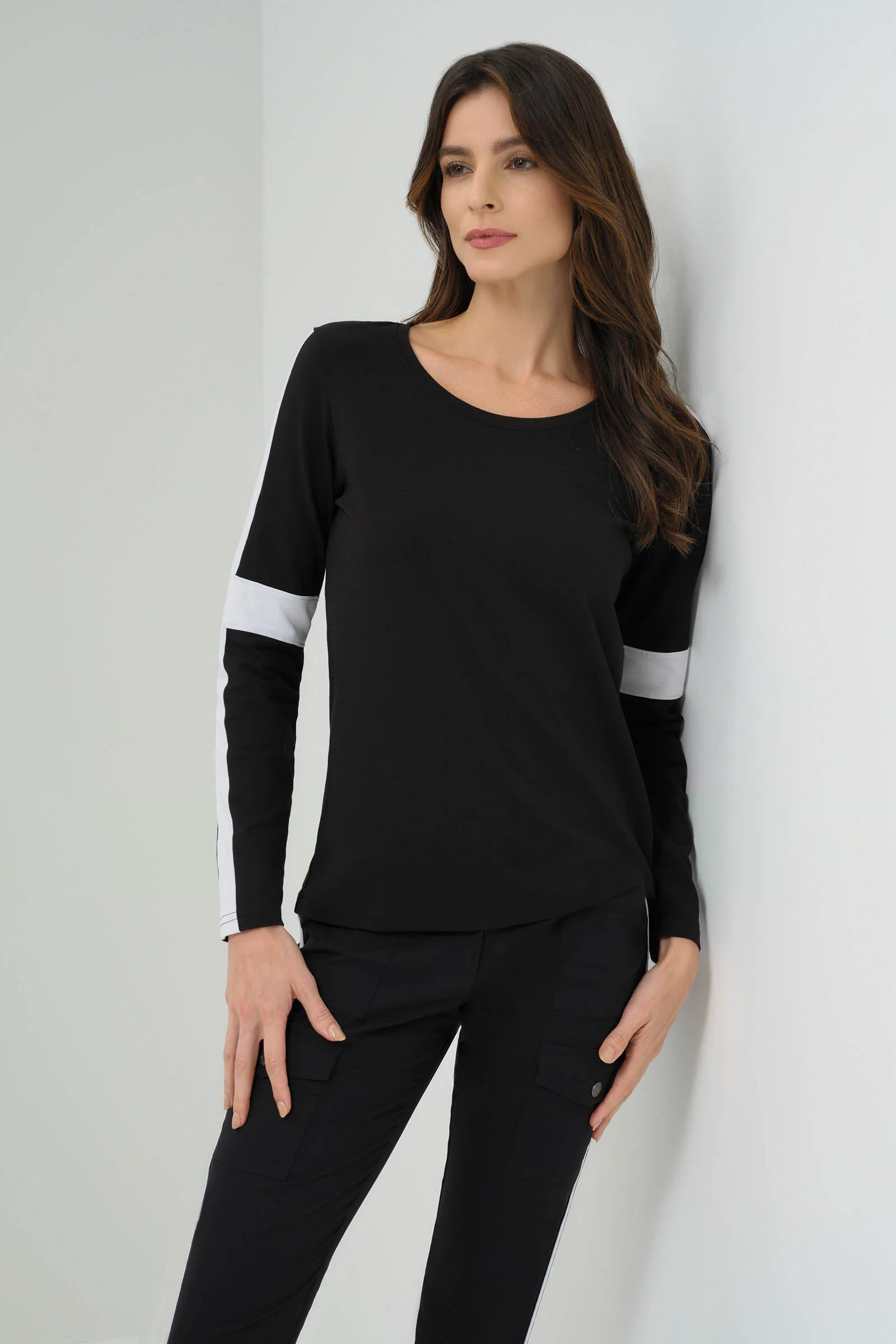 Kensley Contrast Sleeve Pima Top - Image 15