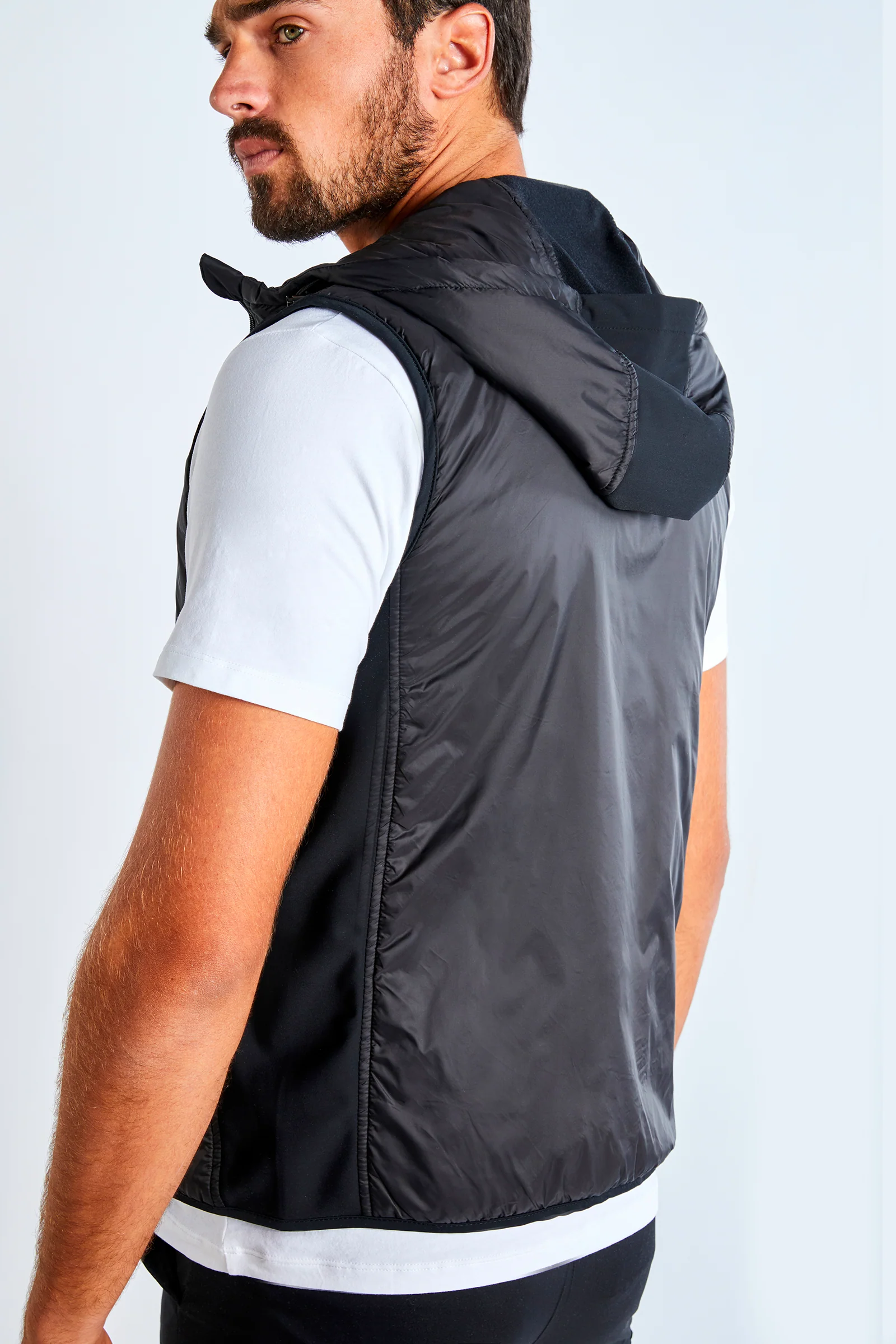 Leonardo Hooded Vest - Image 13