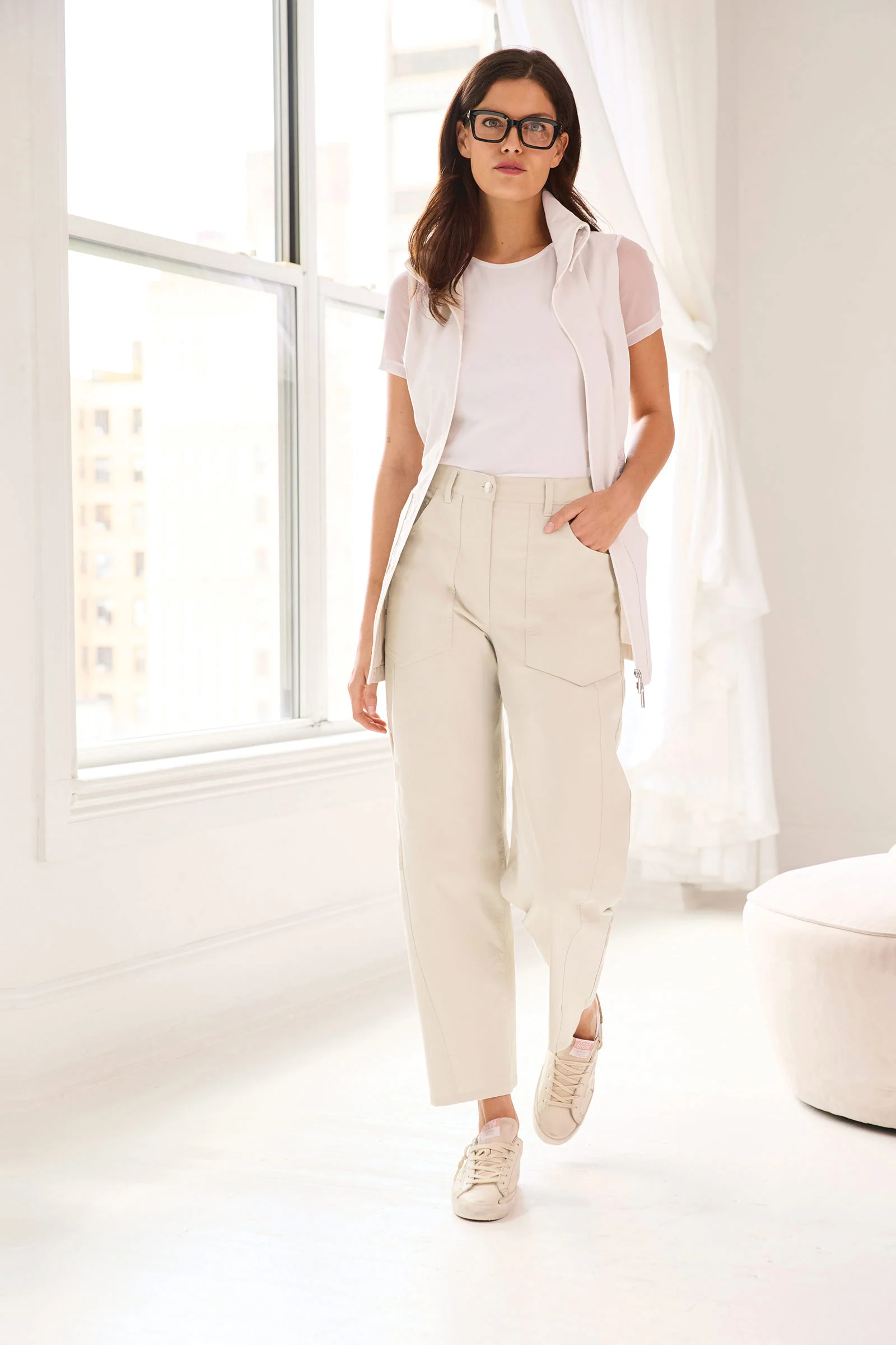 Liv Relaxed Light Barrel Leg Pant in Stone - Image 2