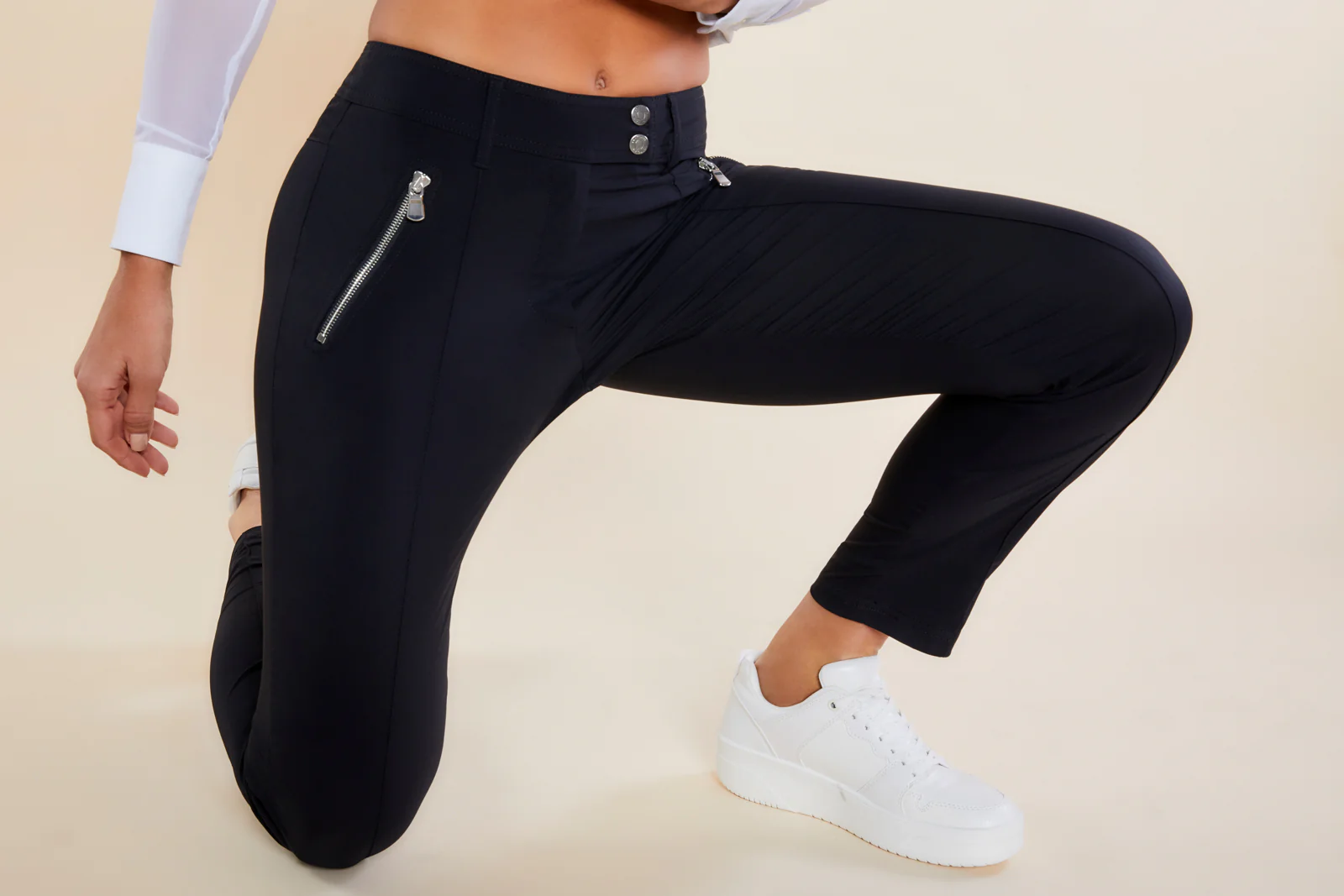 The Peggy Zippered Pant - Image 4