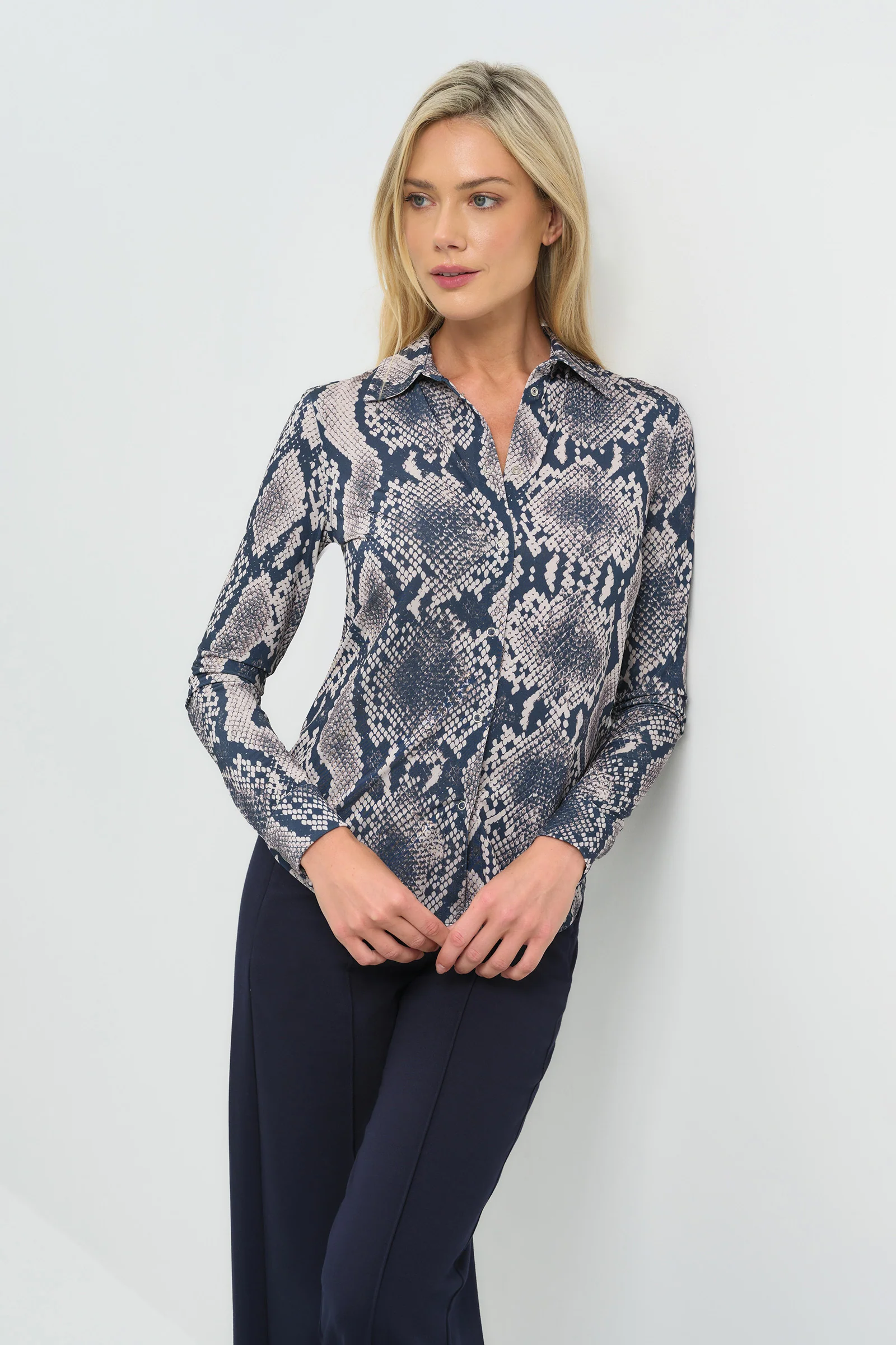 Printed Tania Long sleeve Snap Front Top - Image 3