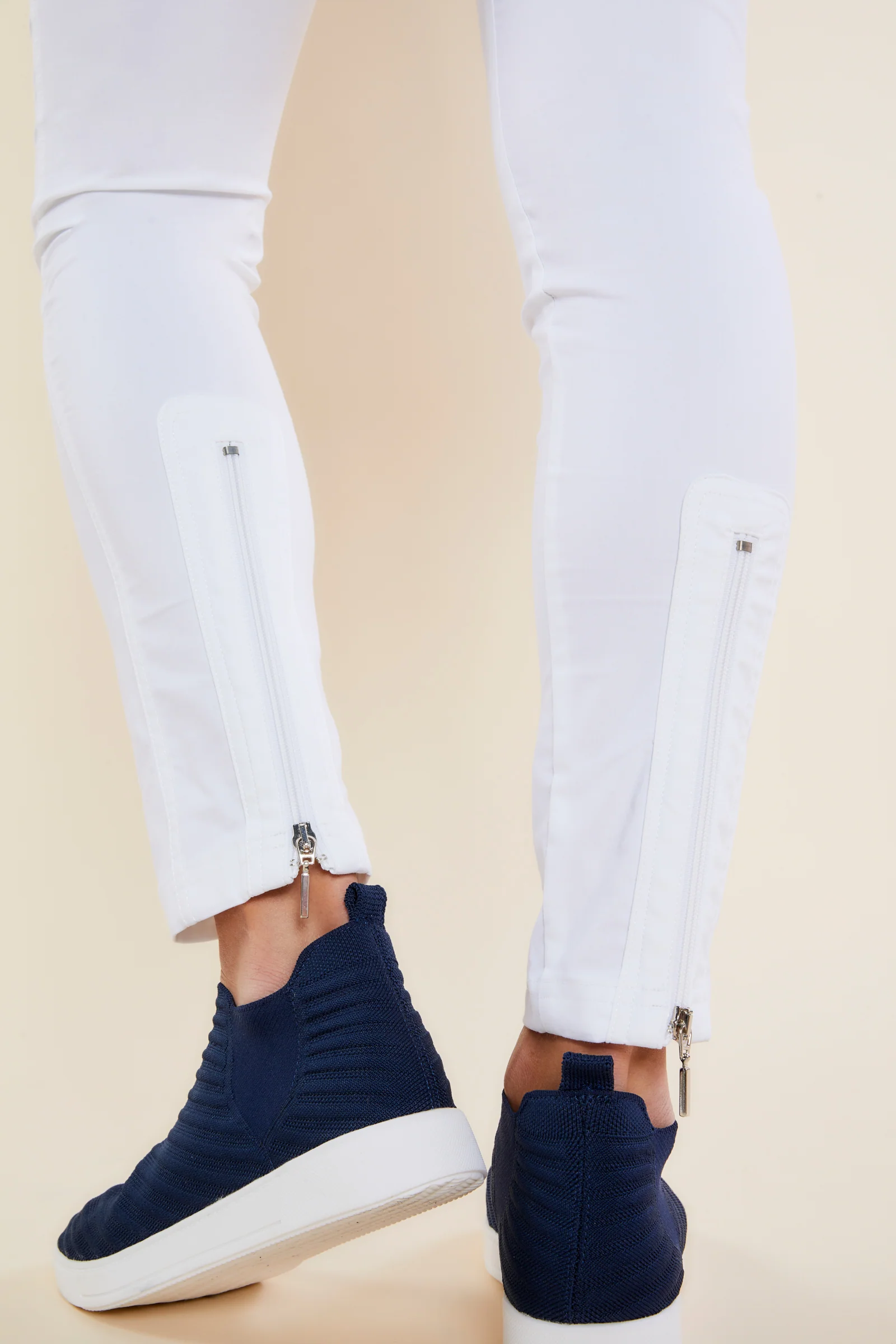 The Susan Skinny Ankle Pant - Image 36