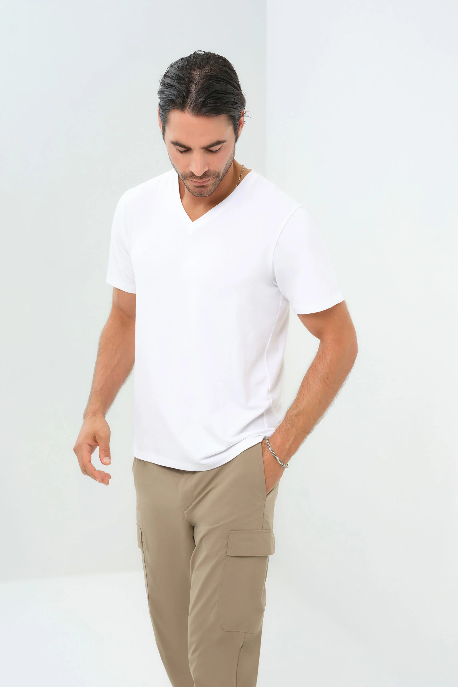 Vince V-Neck T-Shirt - Image 3
